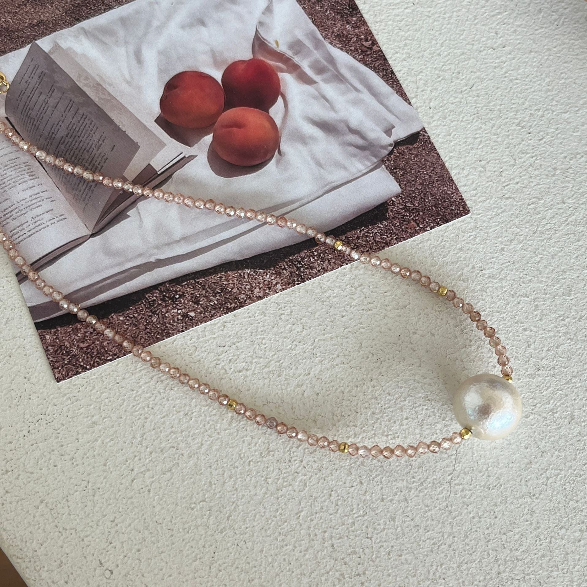 Cotton pearl necklace women's French retro simple and versatile personality design sense niche ins fashion sense collarbone chain