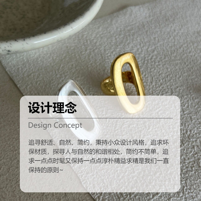 Metal opening oval O-ring women, European and American fashion niche design sense geometric aesthetics ring with jewelry tide