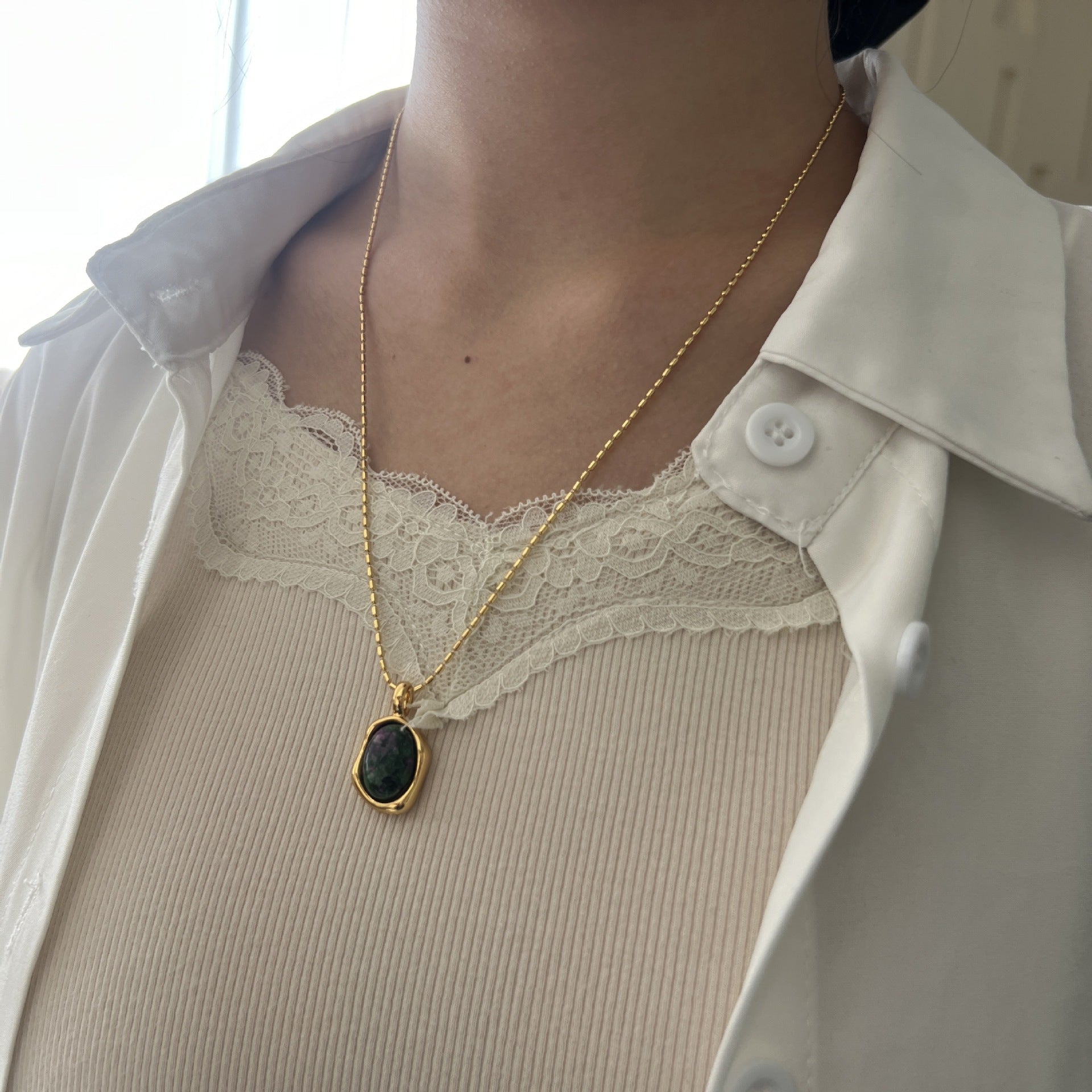 French retro agate necklace women's 2024 new popular light luxury niche design fashionable versatile collarbone chain women