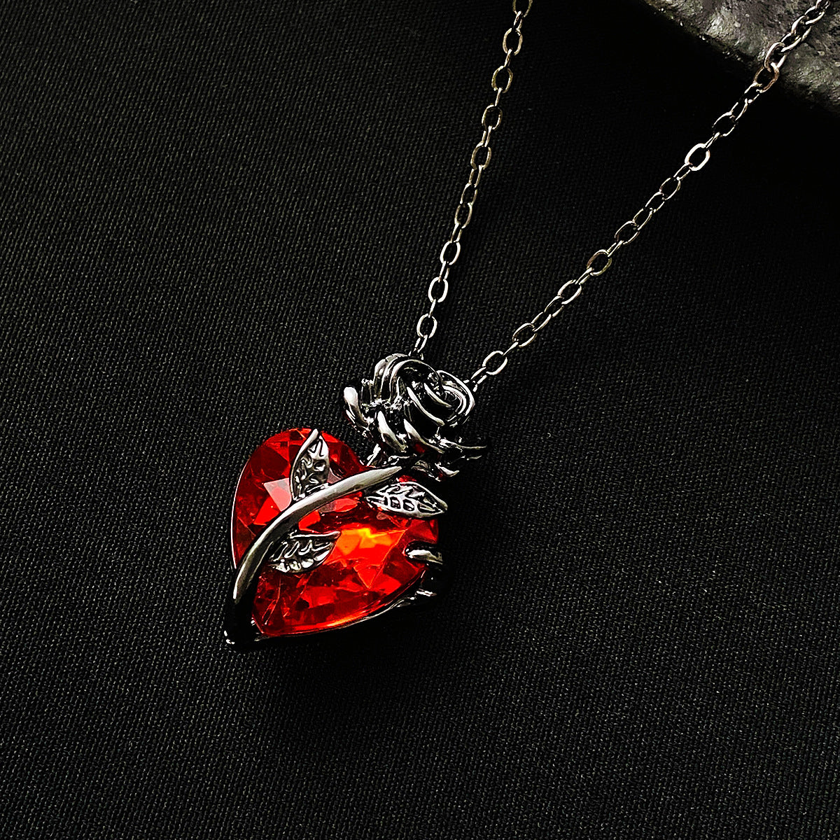 Dark Ins Love Rose Necklace Female Gothic Wrap Flowers Heart Collarbone Chain Valentine's Day