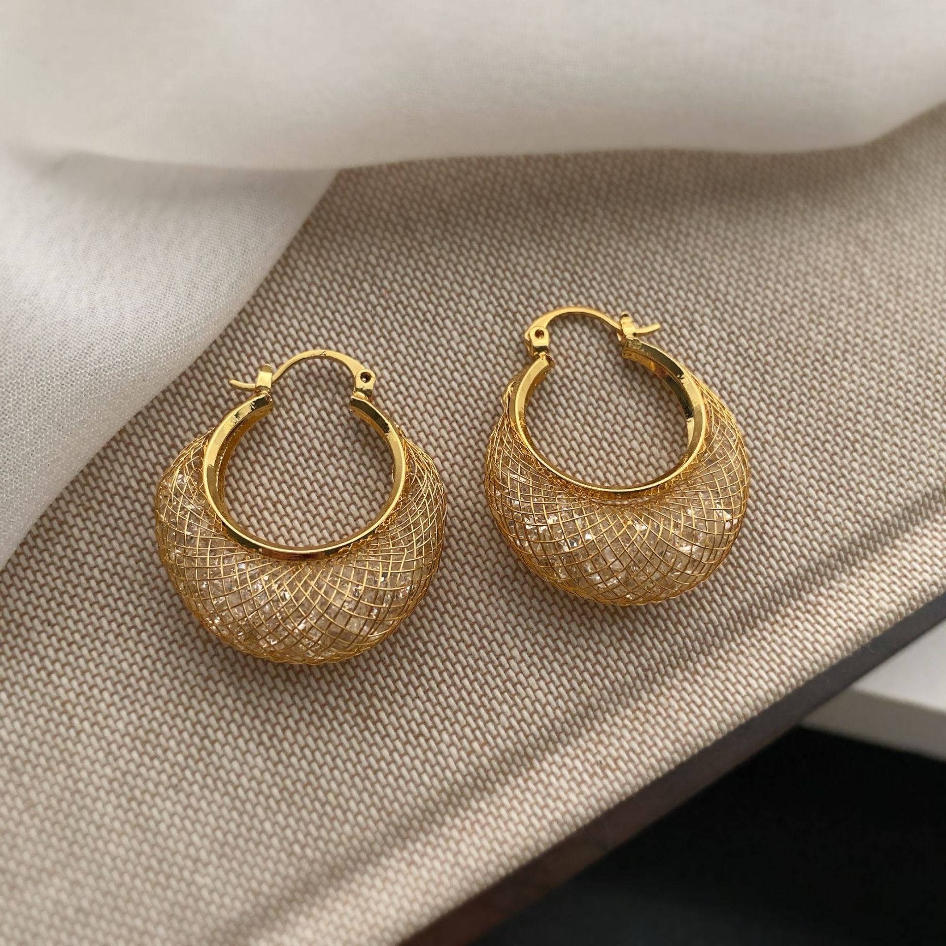 2024 new real gold electroplating exquisite super flash mesh yarn zircon earrings women's ins tide light luxury niche retro earrings