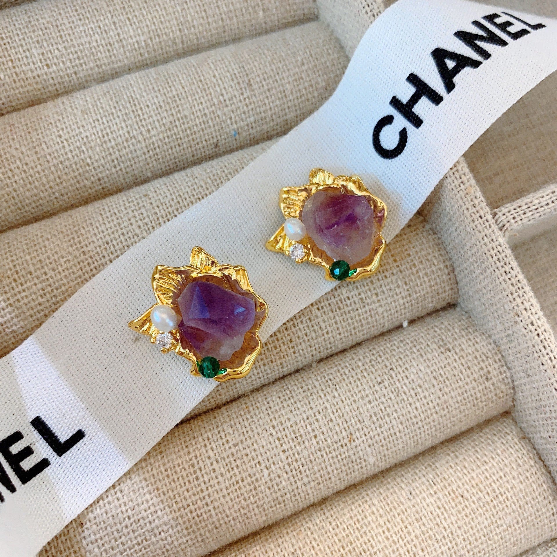 Medieval retro amethyst stone earrings women's light luxury temperament high-end earrings niche design ear holes