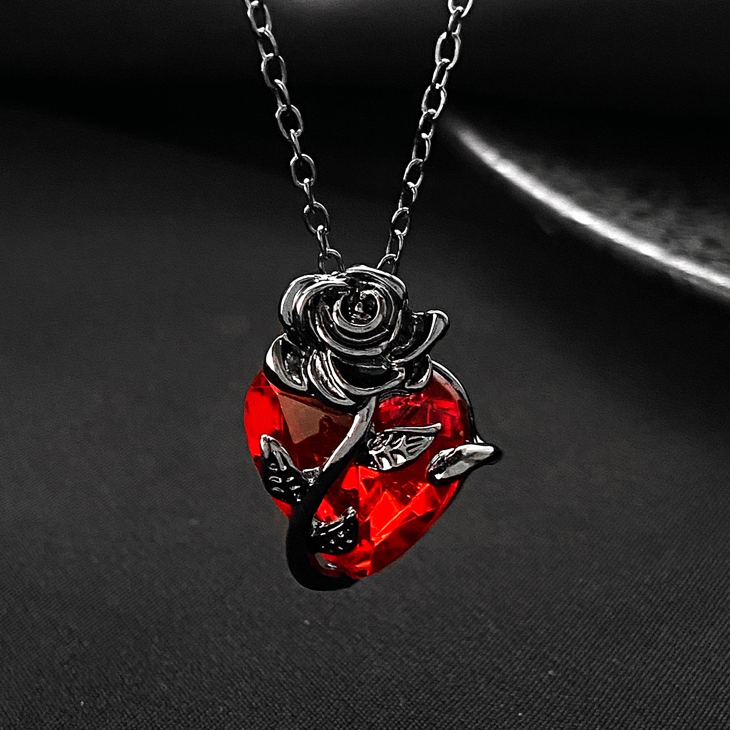 Dark Ins Love Rose Necklace Female Gothic Wrap Flowers Heart Collarbone Chain Valentine's Day