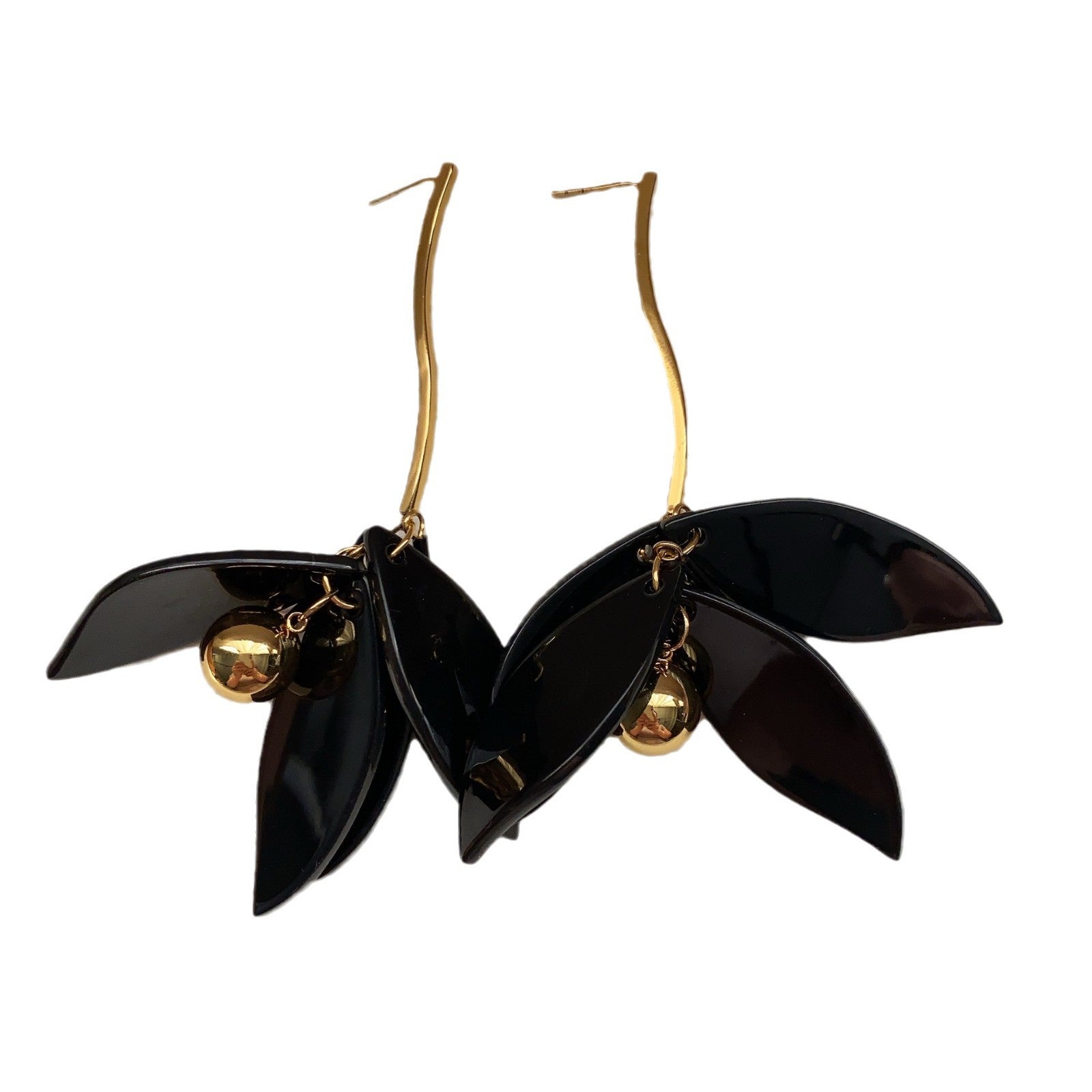 Personalized black leaves European and American exaggerated retro high-end stud earrings femininity niche fashion cold wind earrings