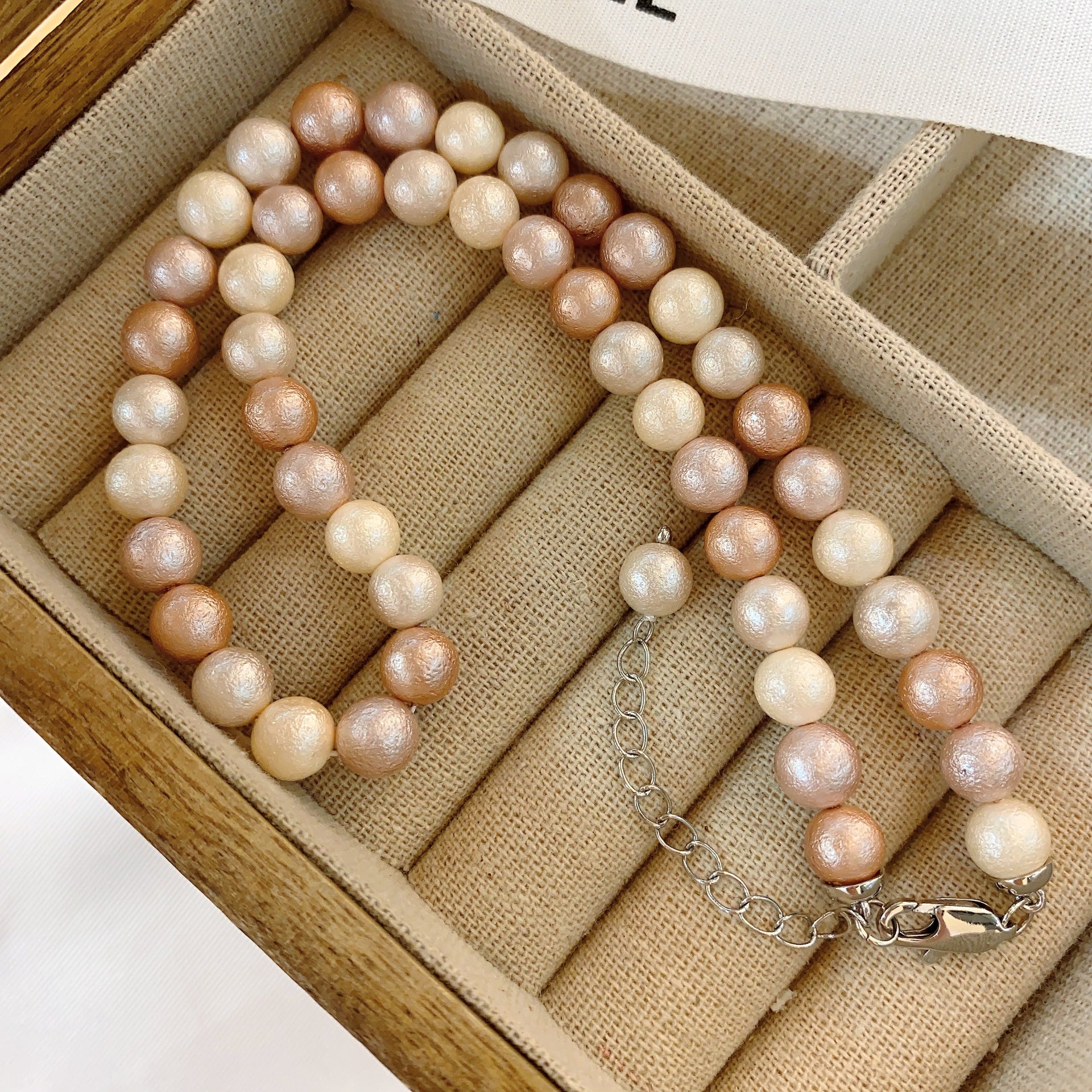 Unique pink cotton pearl necklace women's light luxury niche design high sense fashion young collarbone chain neck chain