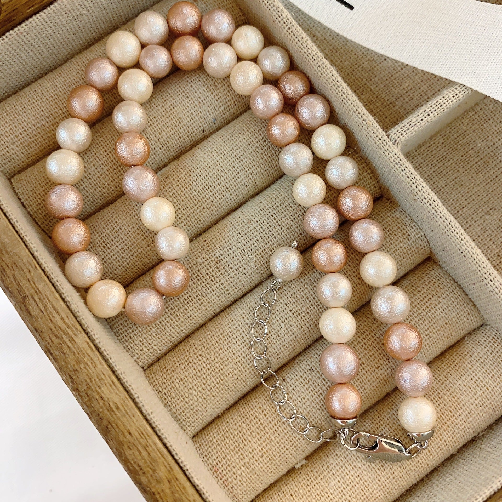 Unique pink cotton pearl necklace women's light luxury niche design high sense fashion young collarbone chain neck chain