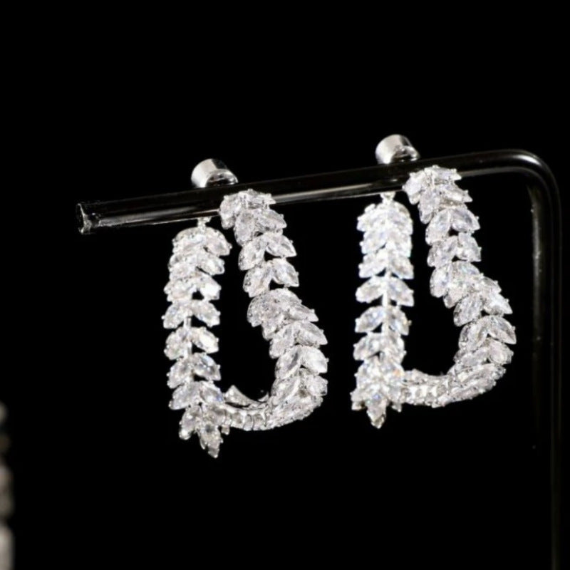 S925 light luxury heavy labor love earrings female niche design full of diamonds zirconia leaf earrings before and after two wear high-level sense of earrings