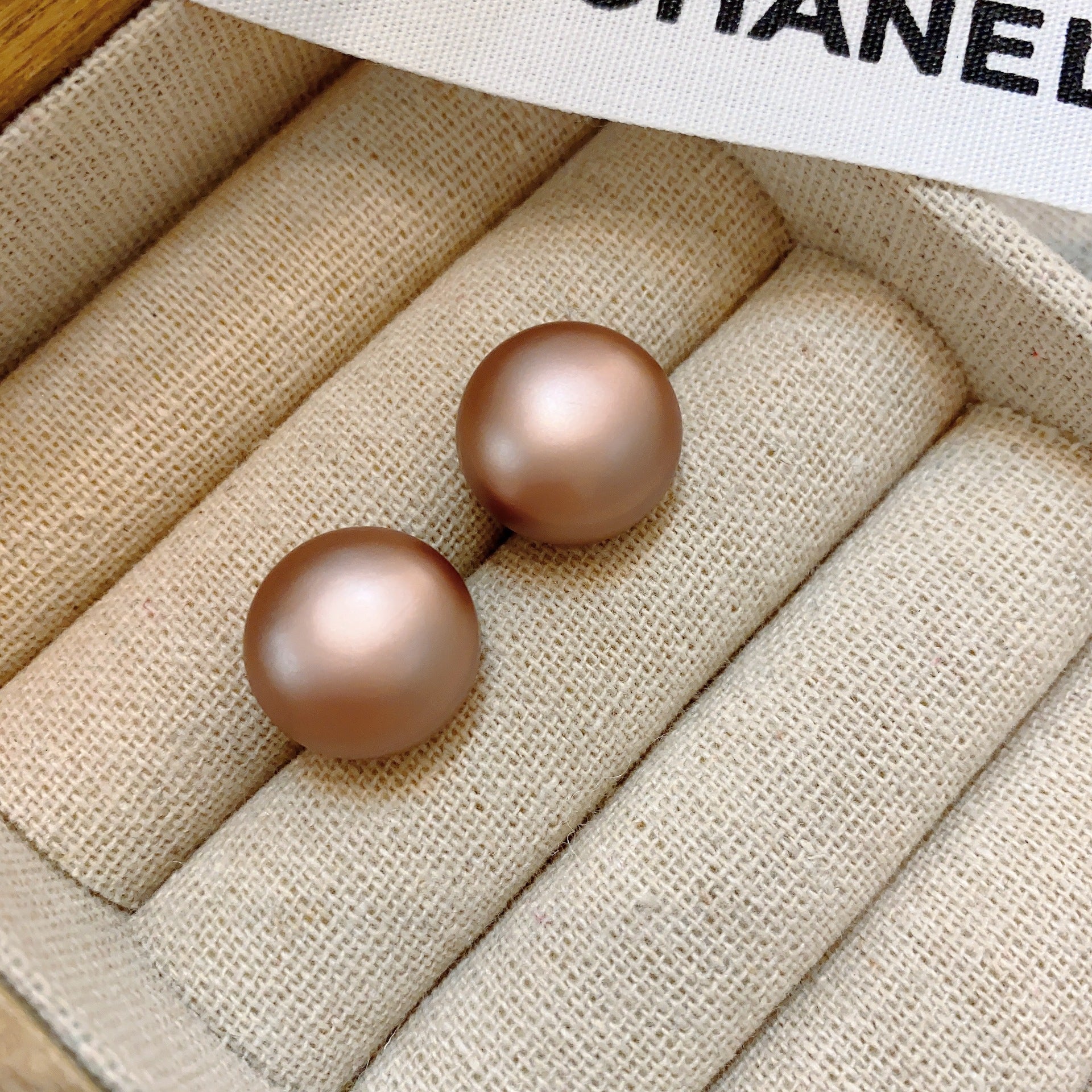 Pearl stud earrings 2024 new trendy temperament Korean Internet celebrity explosion earrings high sense simple fashion earrings women