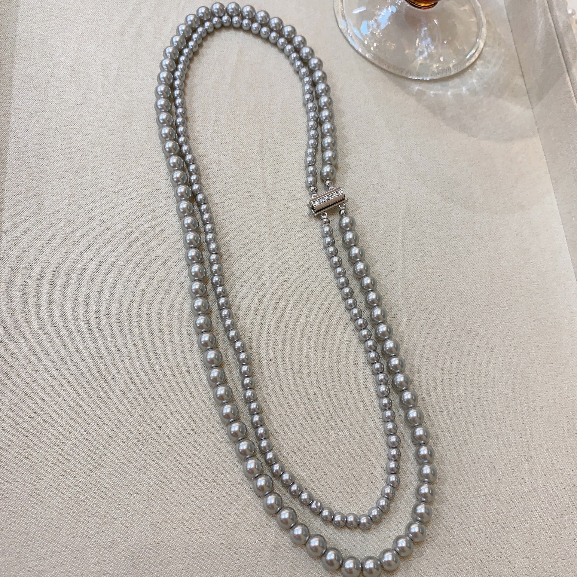 Wow, custom Shijia silver-gray round pearl sweater chain 2024 new trendy necklace women's niche design