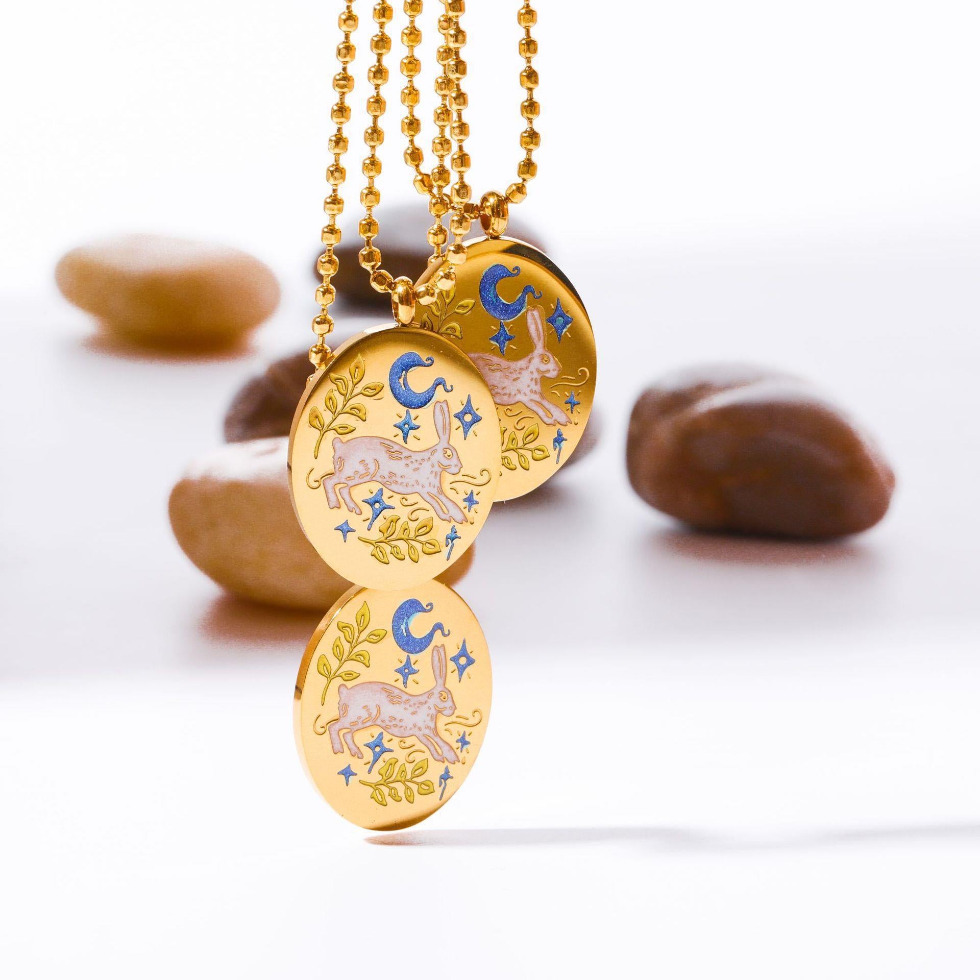 18K gold color-preserving hand-painted oil-dripping rabbit element oval tarot necklace