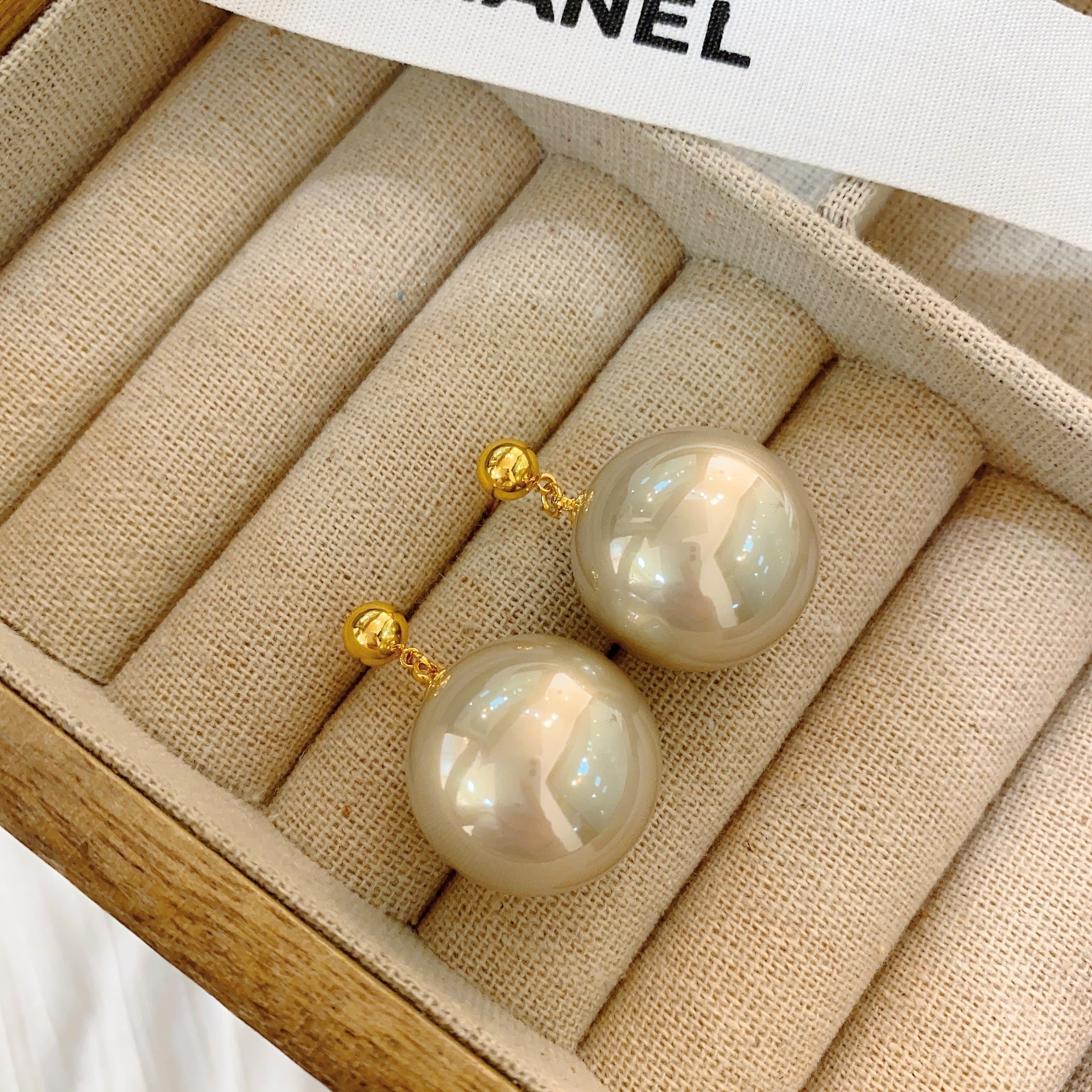 European and American simple pearl earrings large earrings stud earrings ins fashion women high-end celebrity temperament light luxury earrings