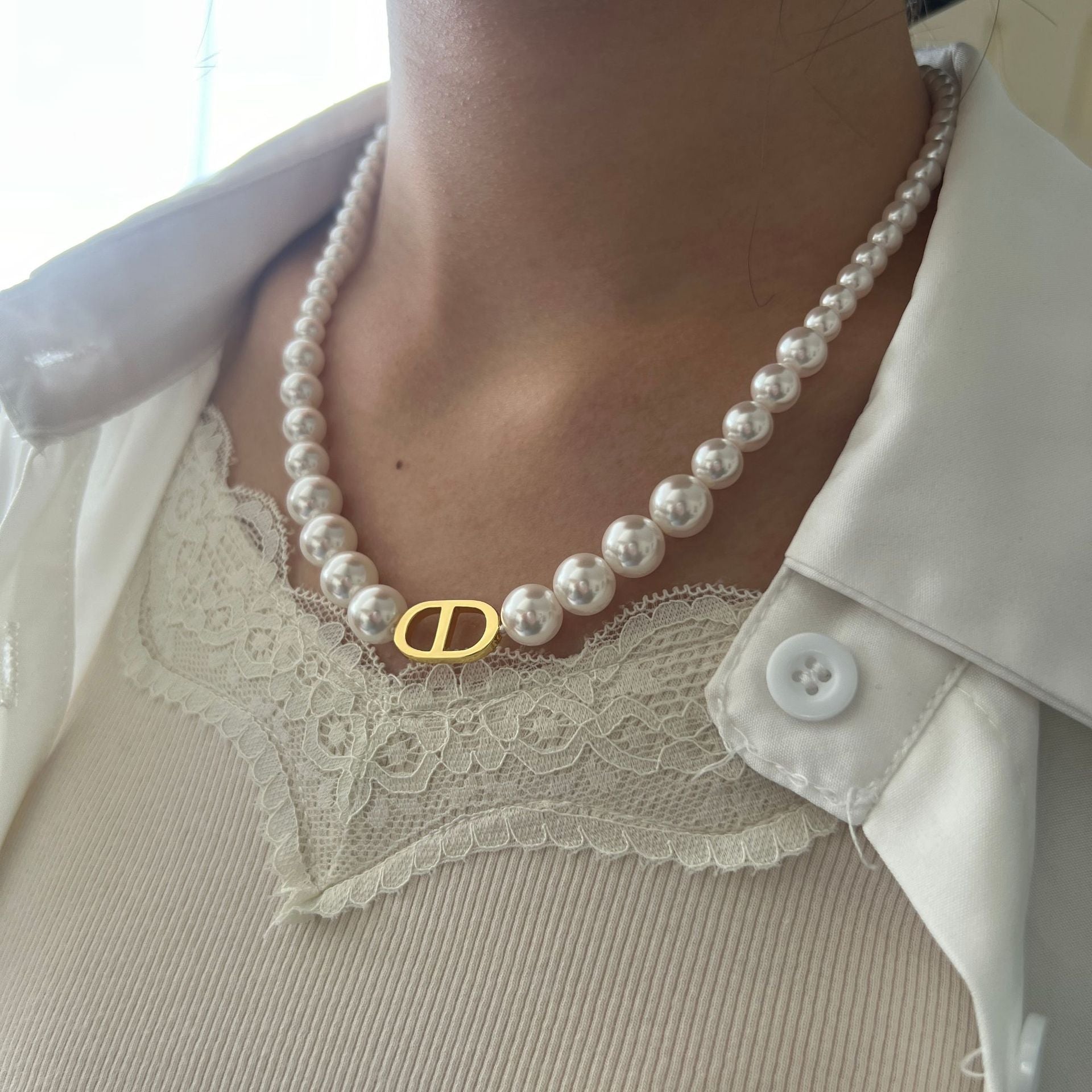 Pig nose pearl collarbone chain women's 2024 new light luxury niche ins fashion necklace temperament premium neck chain