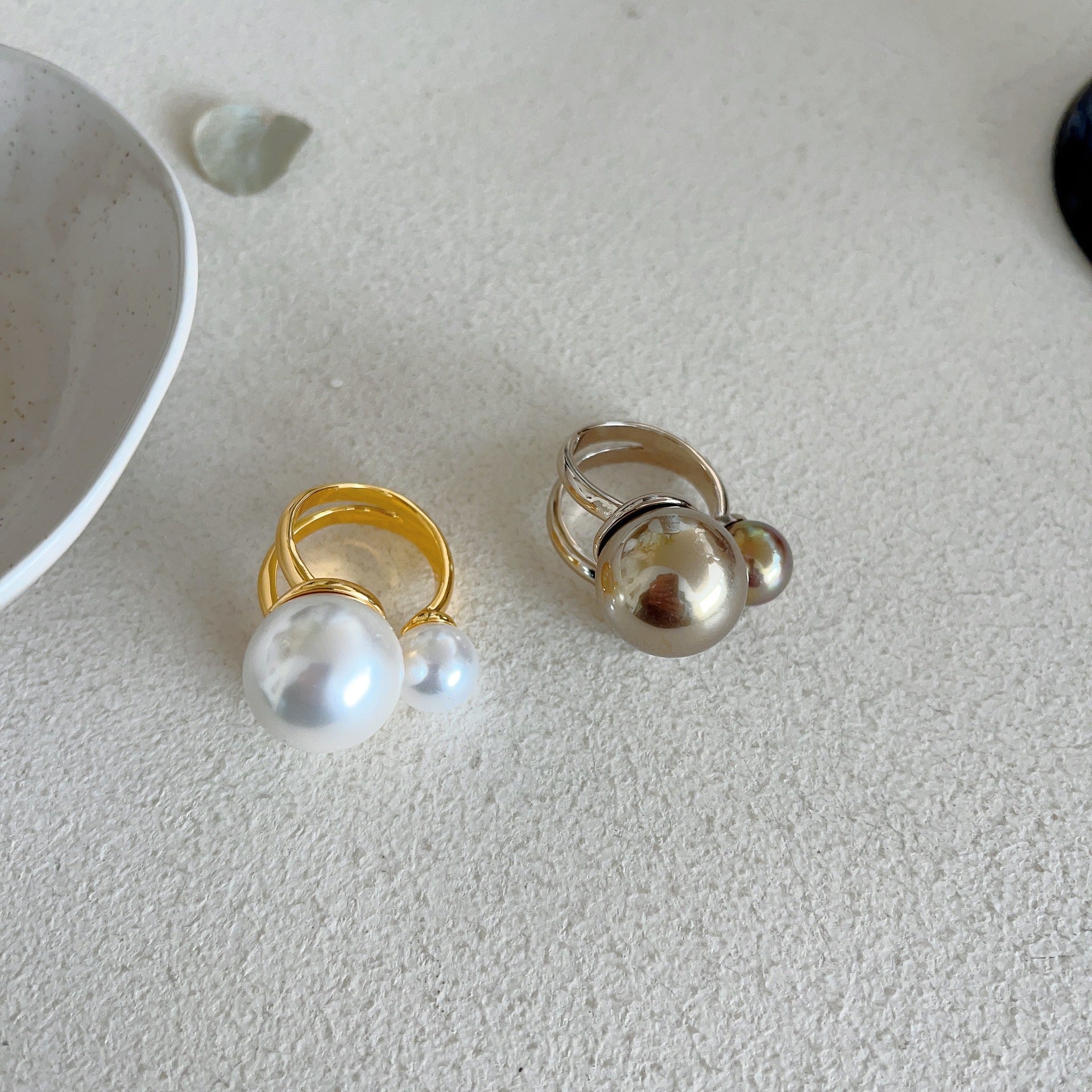 European and American fashion ring, three imitation pearl metal base rings, French creative ring trend joint ring