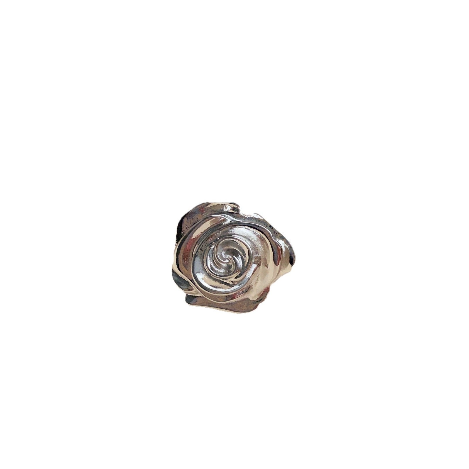 French retro European and American style rose ring, gold flower earrings, women's niche design sense, high-end unique ring ring