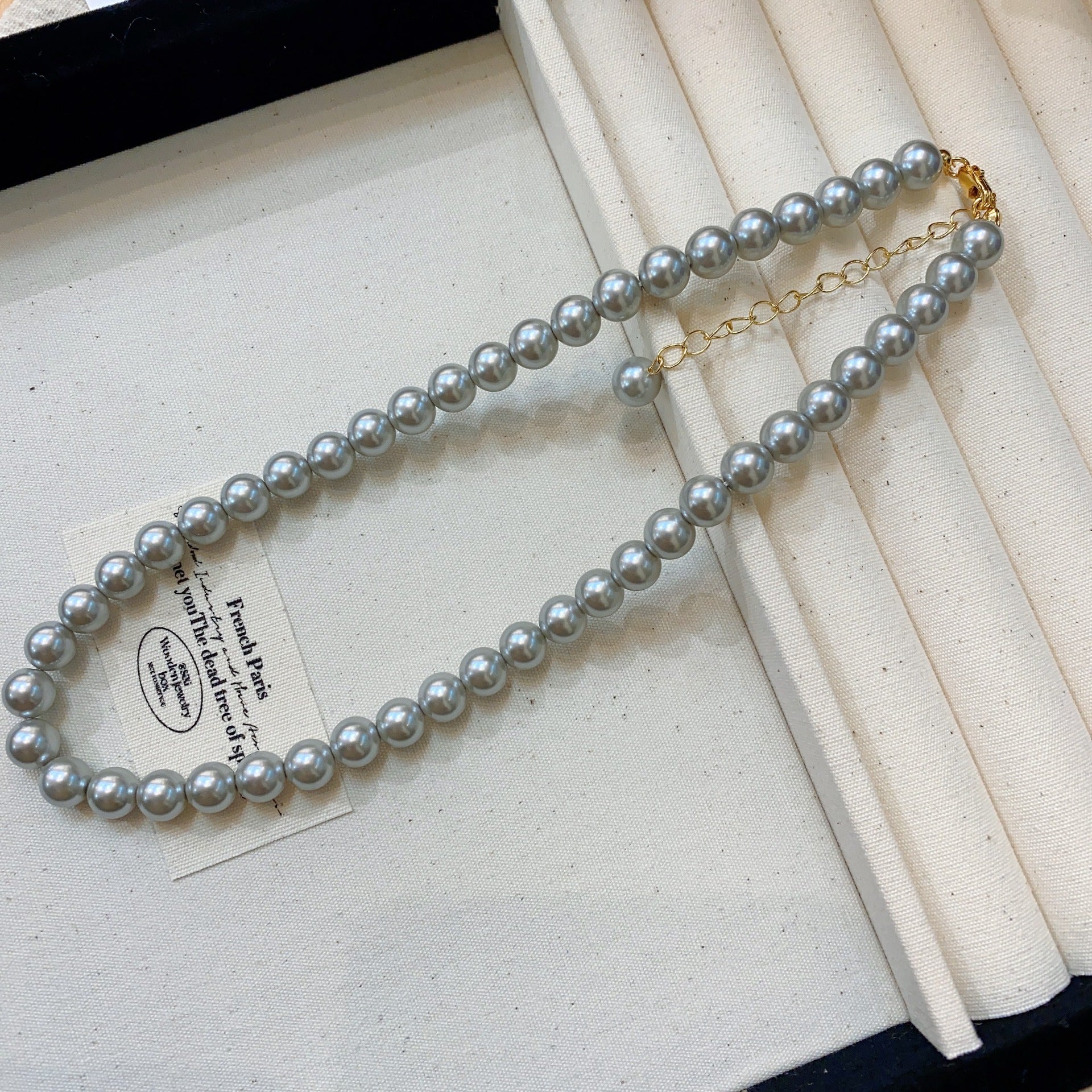 Fashion versatile fever Shijia super bright pearl necklace French ins retro mini neck chain women's summer light luxury niche