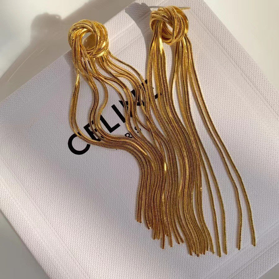 Chen Shuting's sister-in-law has the same earrings and earrings, and the 2024 new high-leaf design sense Chen Shuting's fringed long style is trendy.