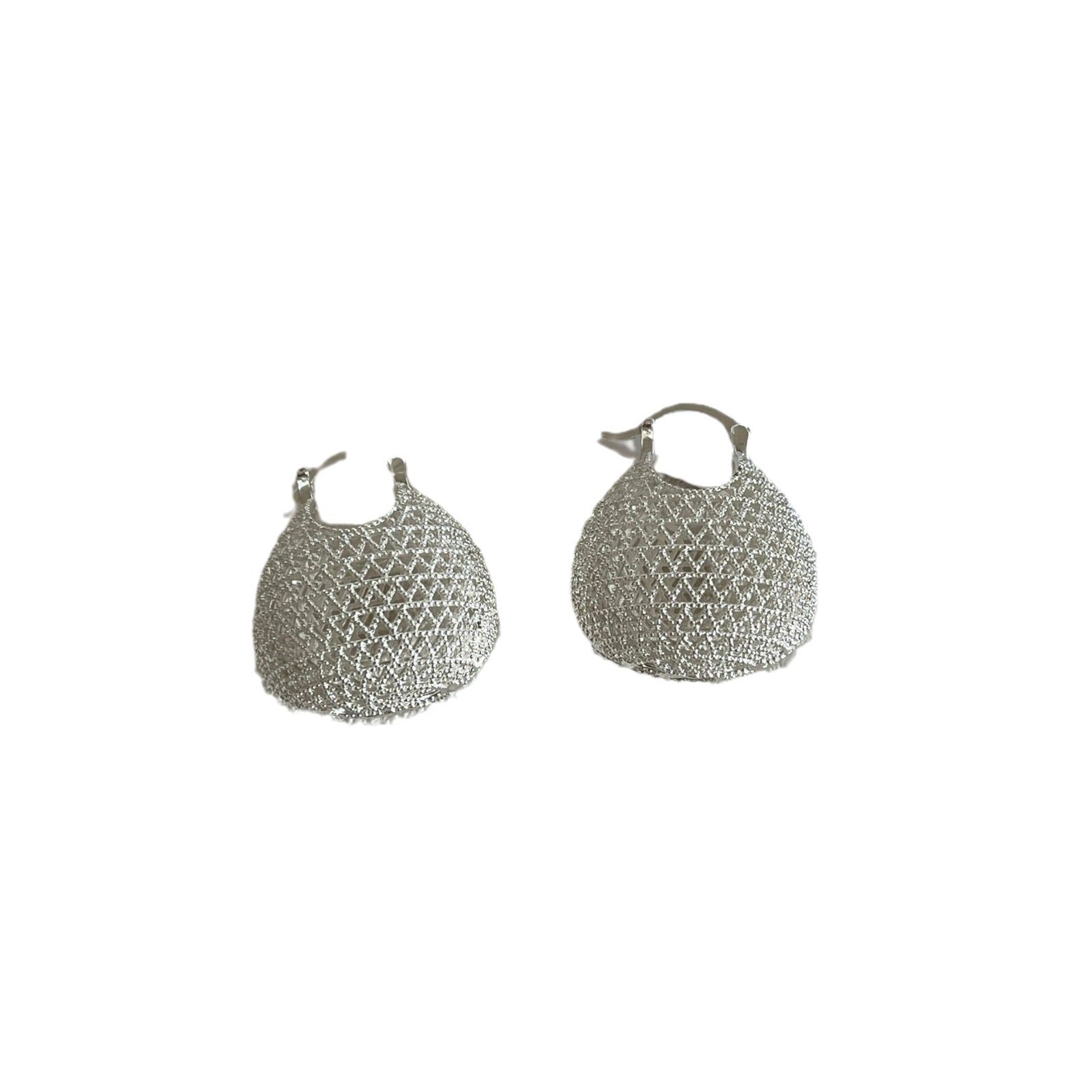 Metal hollow woven bag earrings, high-end sense exaggerated unique niche design cold wind fashion versatile earrings