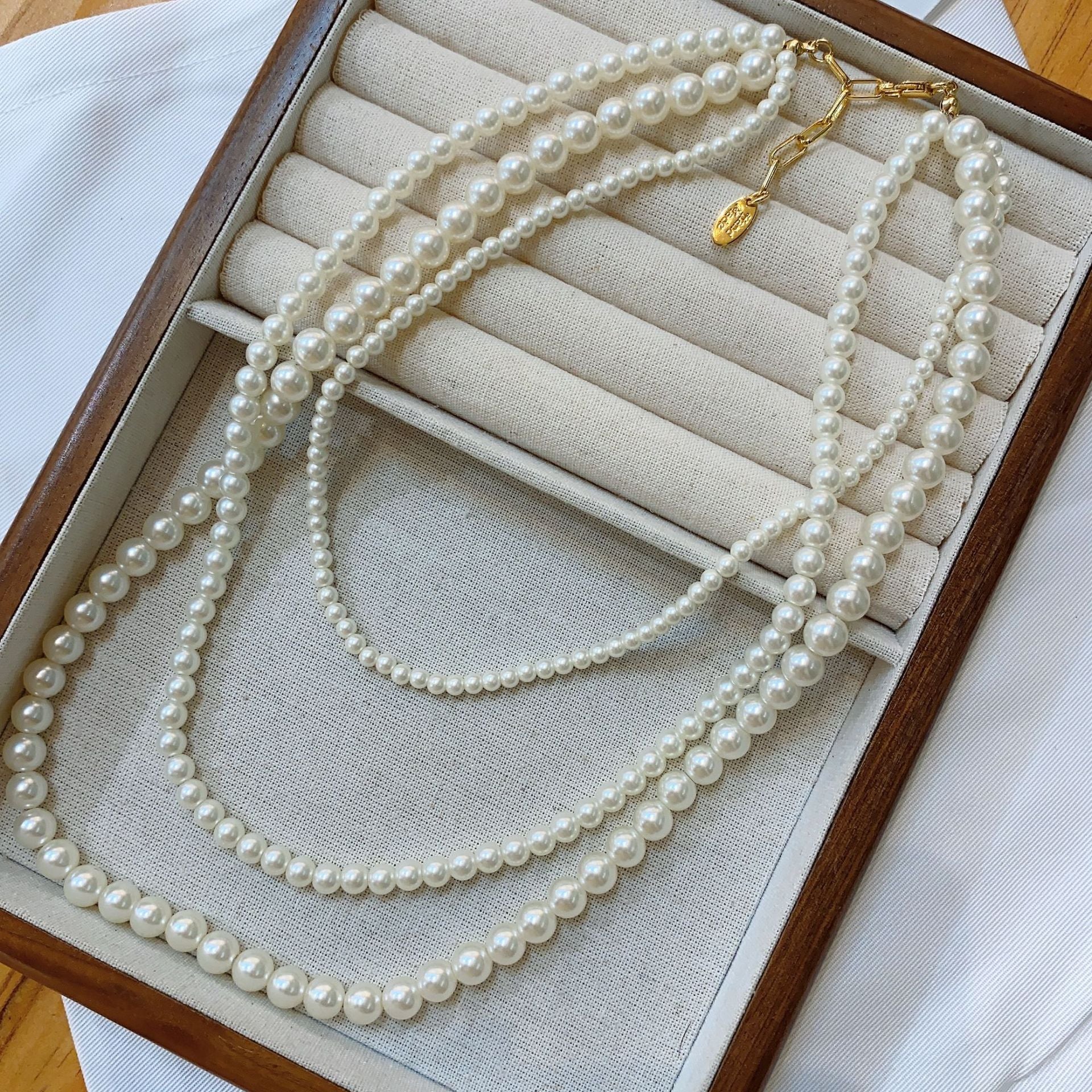 Stacked pearl necklace light luxury niche decoration long chain neck chain collarbone chain women's high-end neck accessories pendant