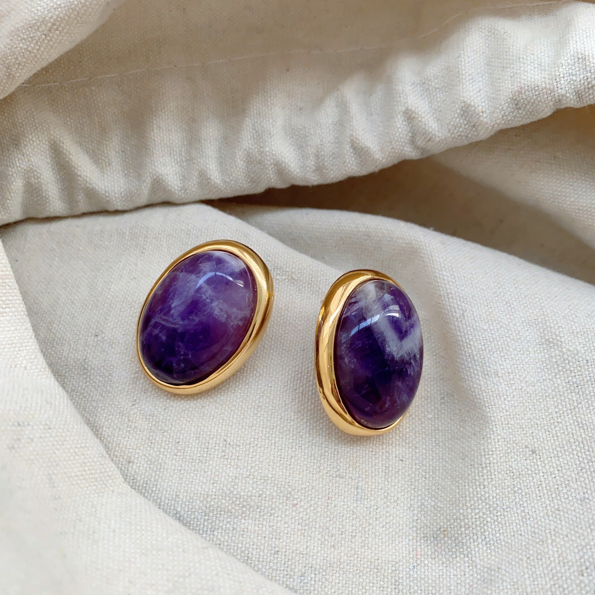 Vintage retro court oval amethyst commuter earrings premium French retro light luxury earrings