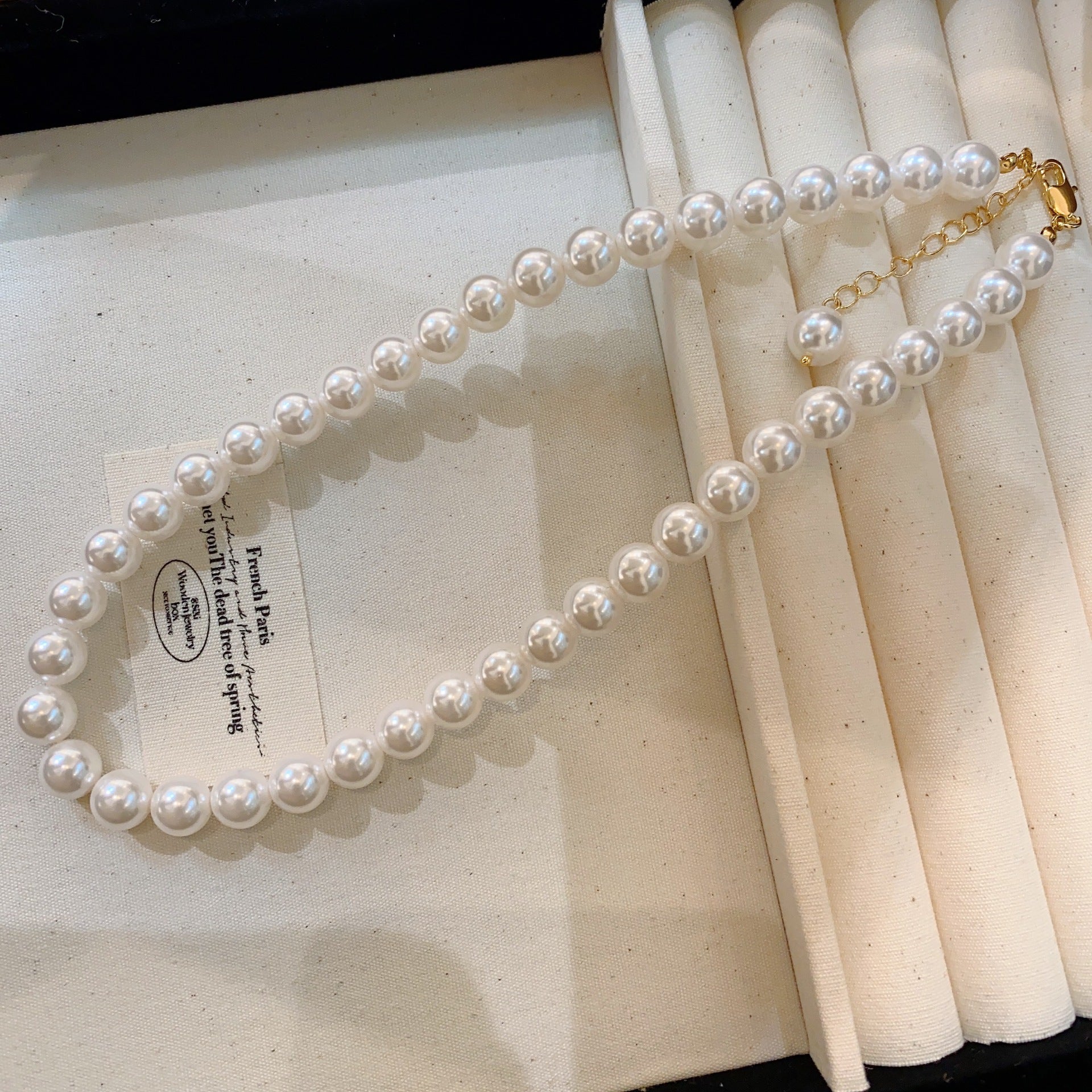 Fashion versatile fever Shijia super bright pearl necklace French ins retro mini neck chain women's summer light luxury niche